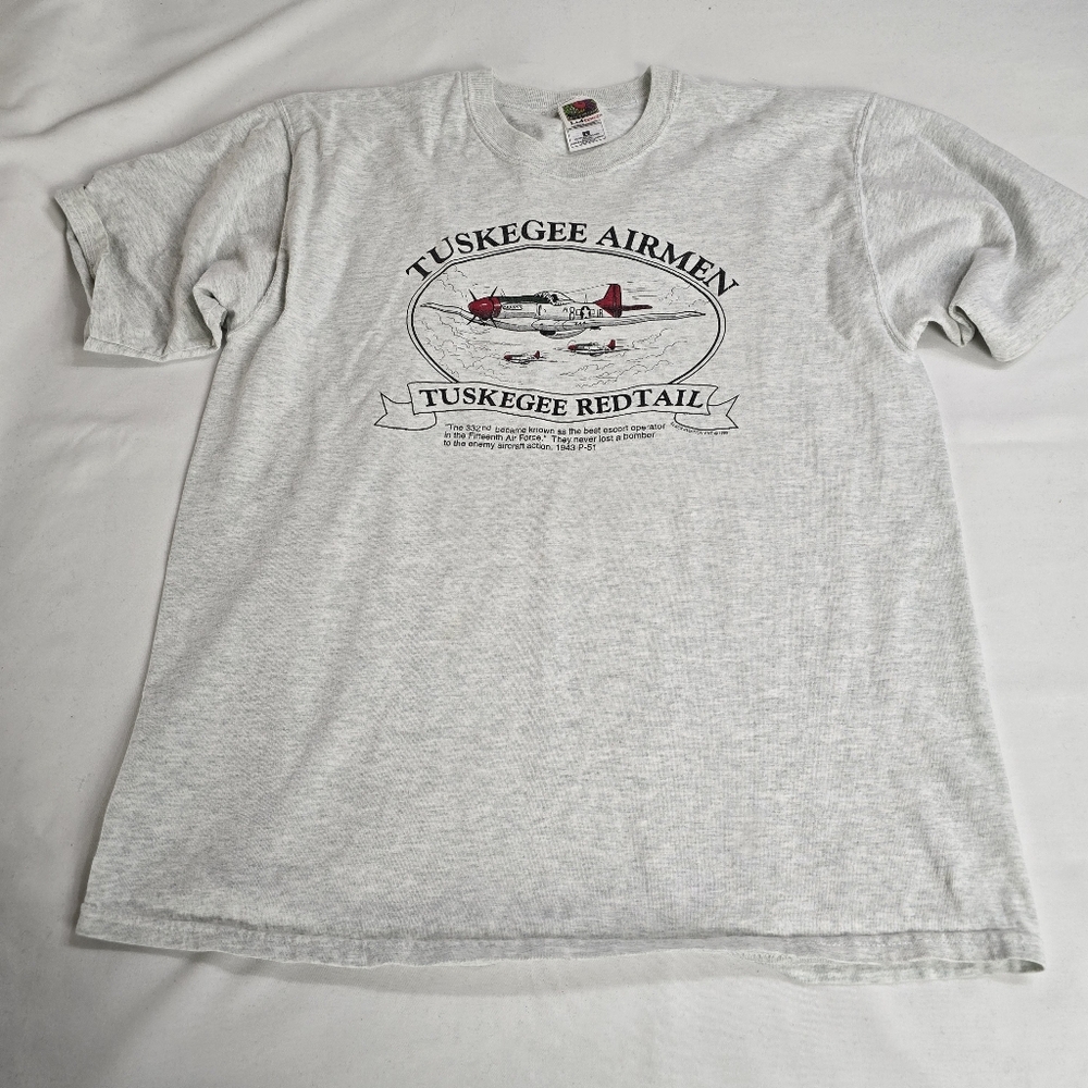 Vintage Tuskegee Airmen Graphic Tee Size Large
